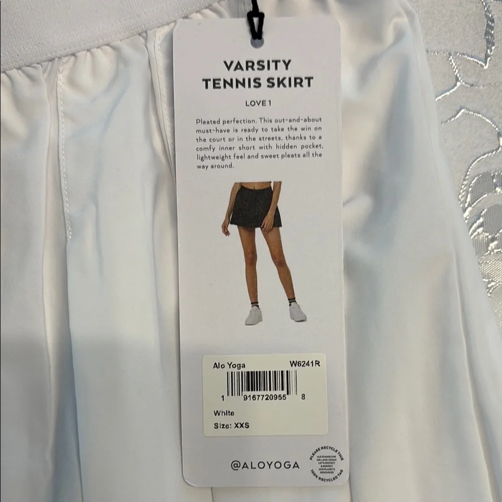 ALO Yoga Women's White tennis Skirt size xxs